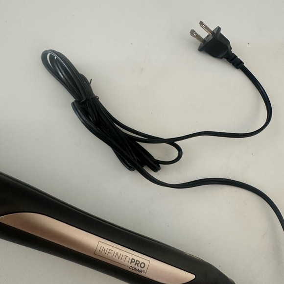 Conair Infiniti Pro 1" Tourmaline Ceramic Flat Iron Very Good Condition - Picture 6 of 9